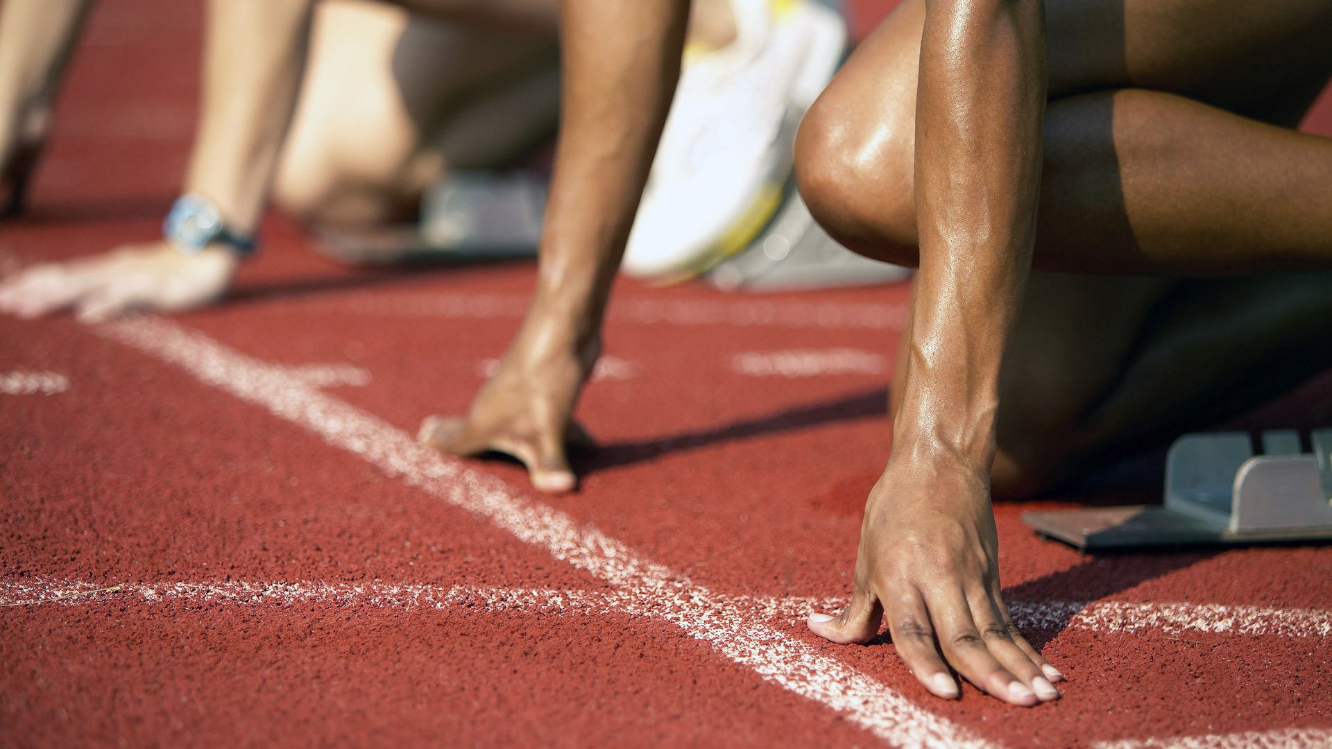 九游官方娱乐-全国户外滑雪比赛，冰雪世界的极速狂飙，室外滑雪