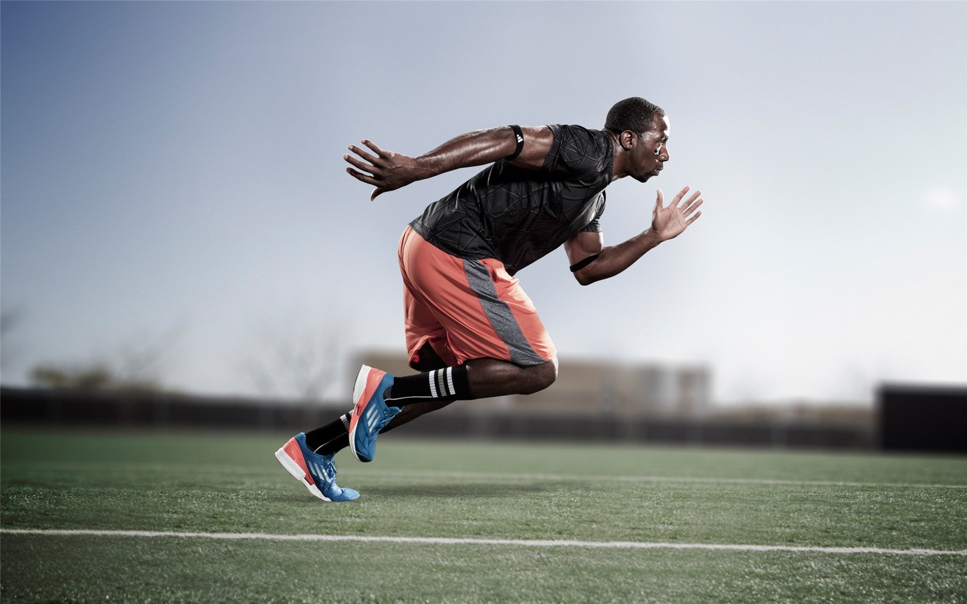 第一届全国青少年三大球运动会举行。,第三届全国青少年运动会是什么时候